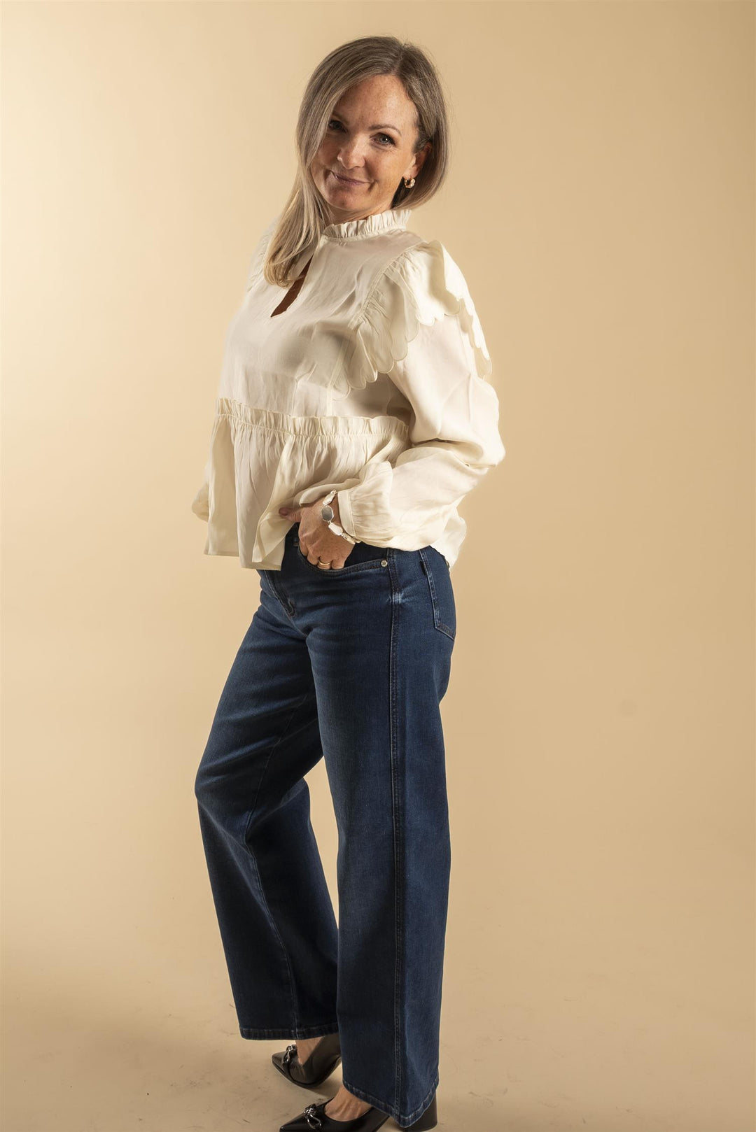 Terra Frill Blouse - Tofu