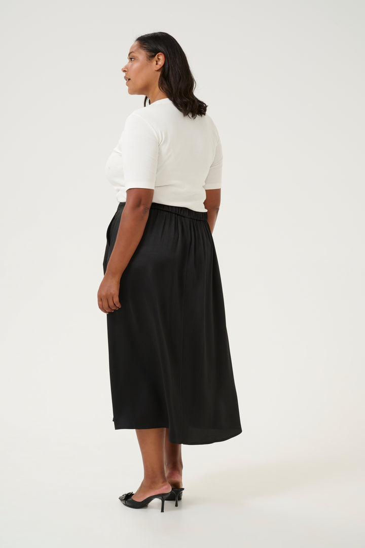 KCdina Skirt - Black Deep