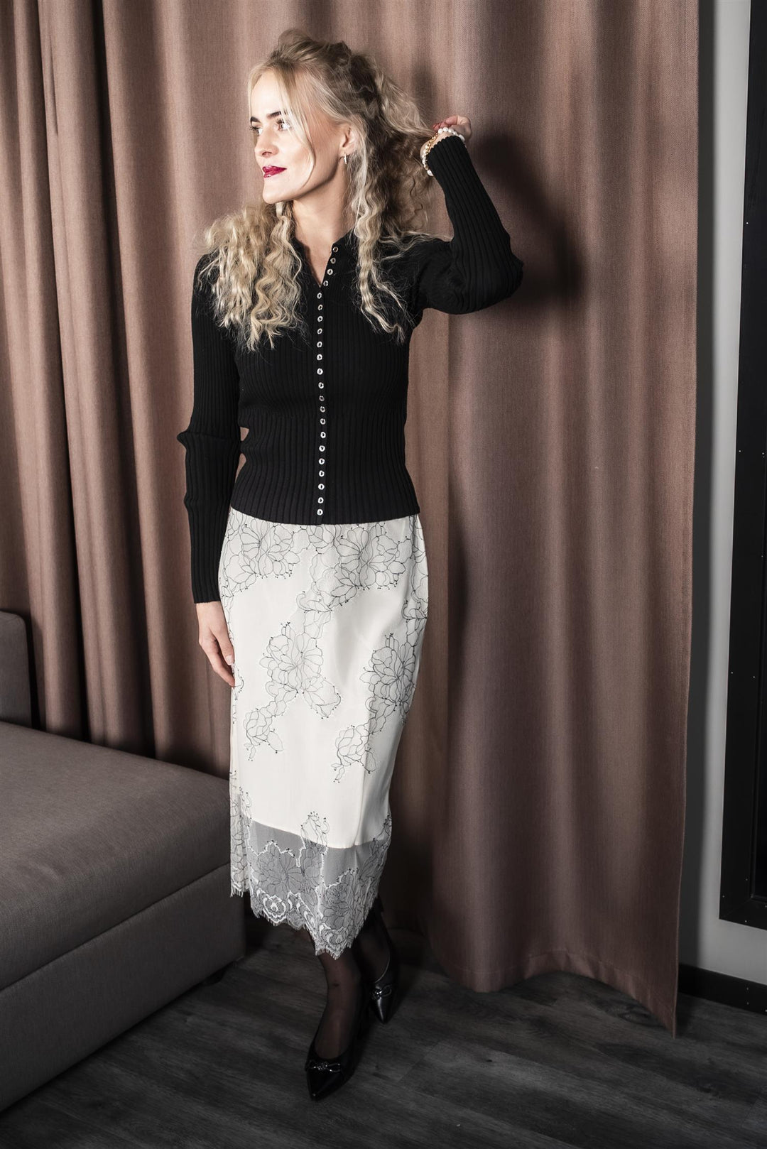 Jet Knit Cardigan - Black