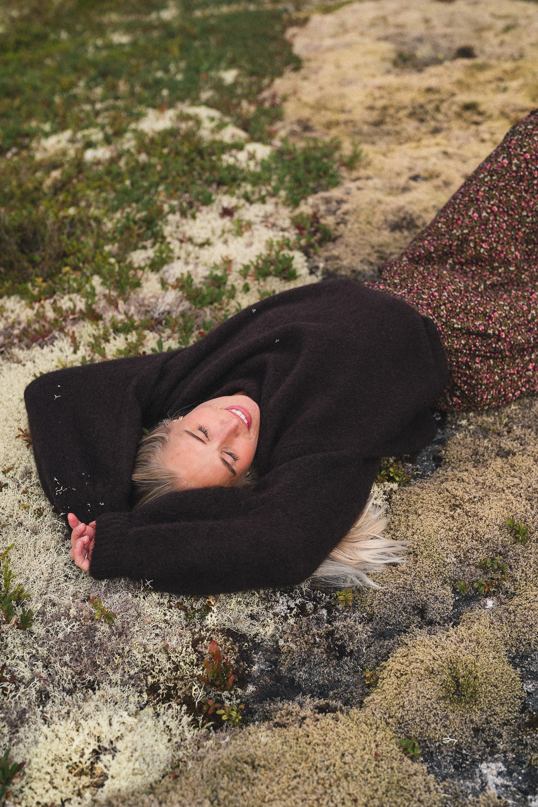 Thea Amalie Pullover - Black Coffee