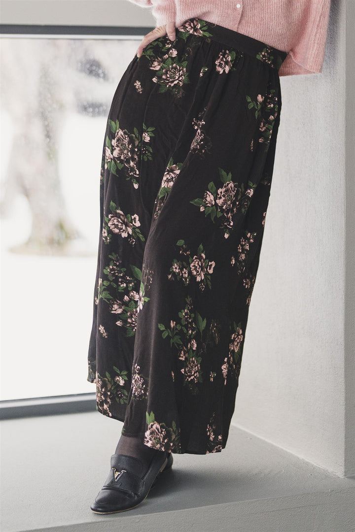 Irene HighWaist Skirt - Misty Rose Flower