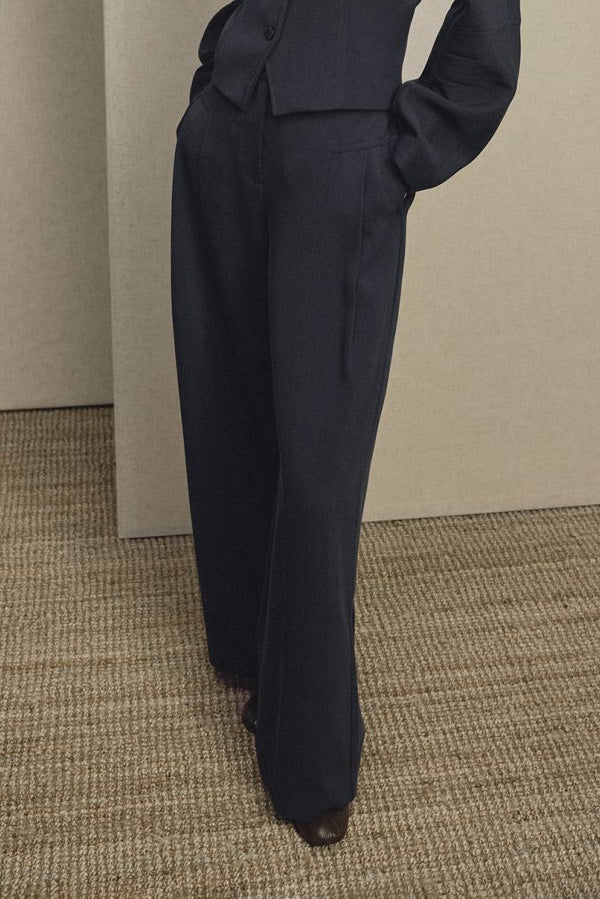 Lauretta HighWaist Pants - Indigo Ink.