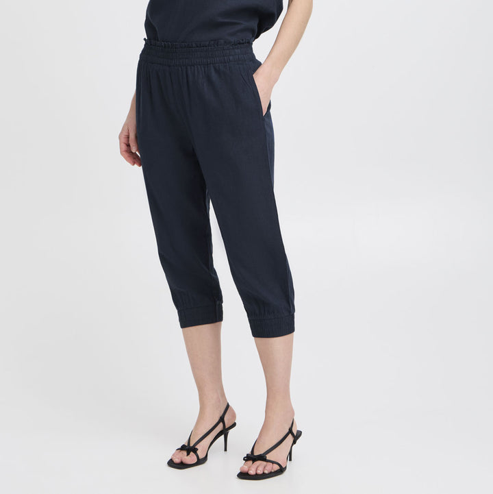 BYFALAKKA CAPRI PANTS - Copenhagen Night