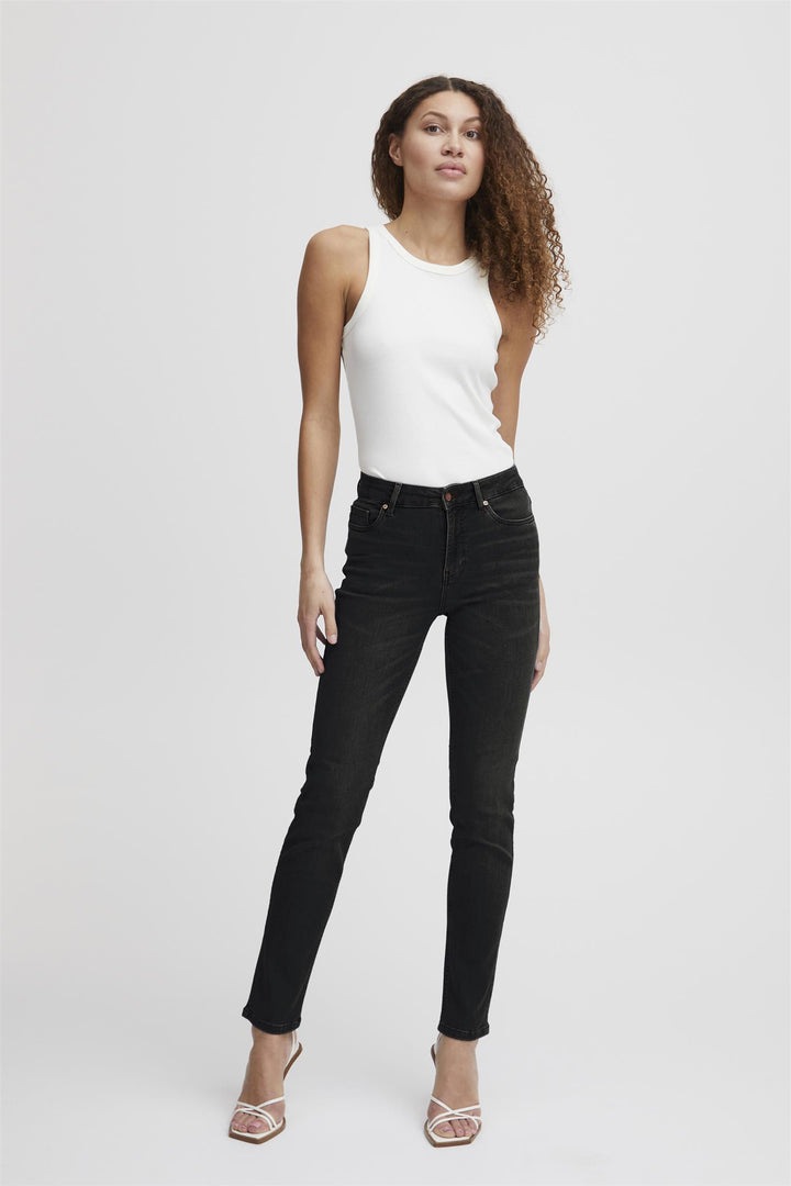 PZEMMA HighWaist Jeans Medium Straight Leg - Black Leg