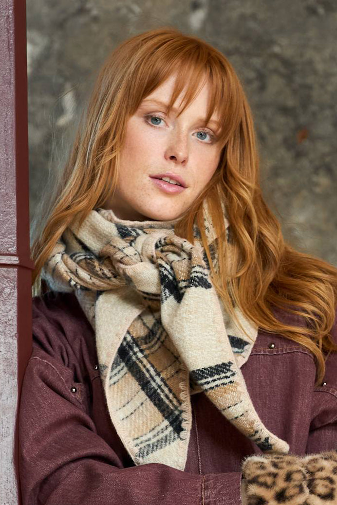 Leoni Chequered Scarf - Creme