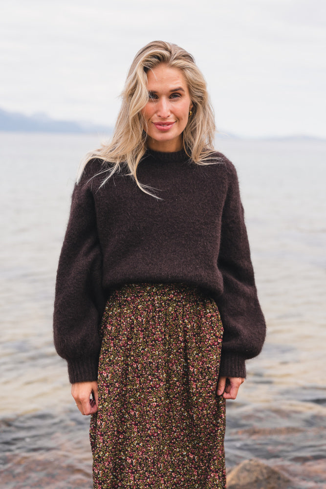 Thea Amalie Pullover - Black Coffee