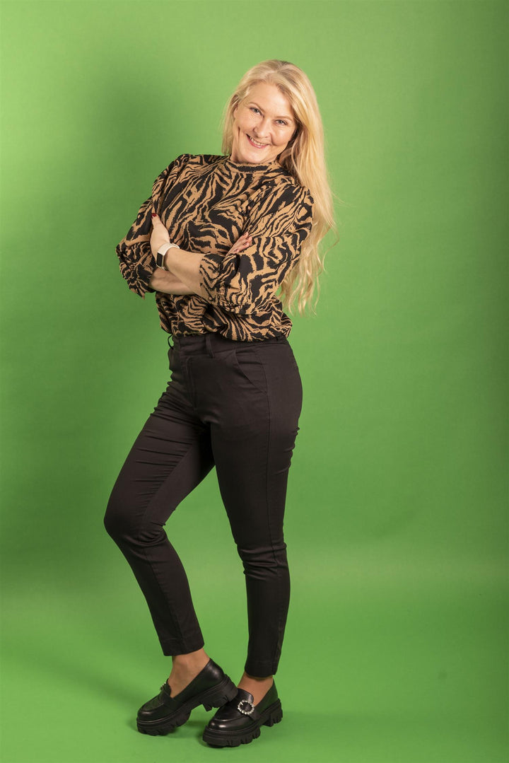 KAlea 7/8 Chino Pant - Black
