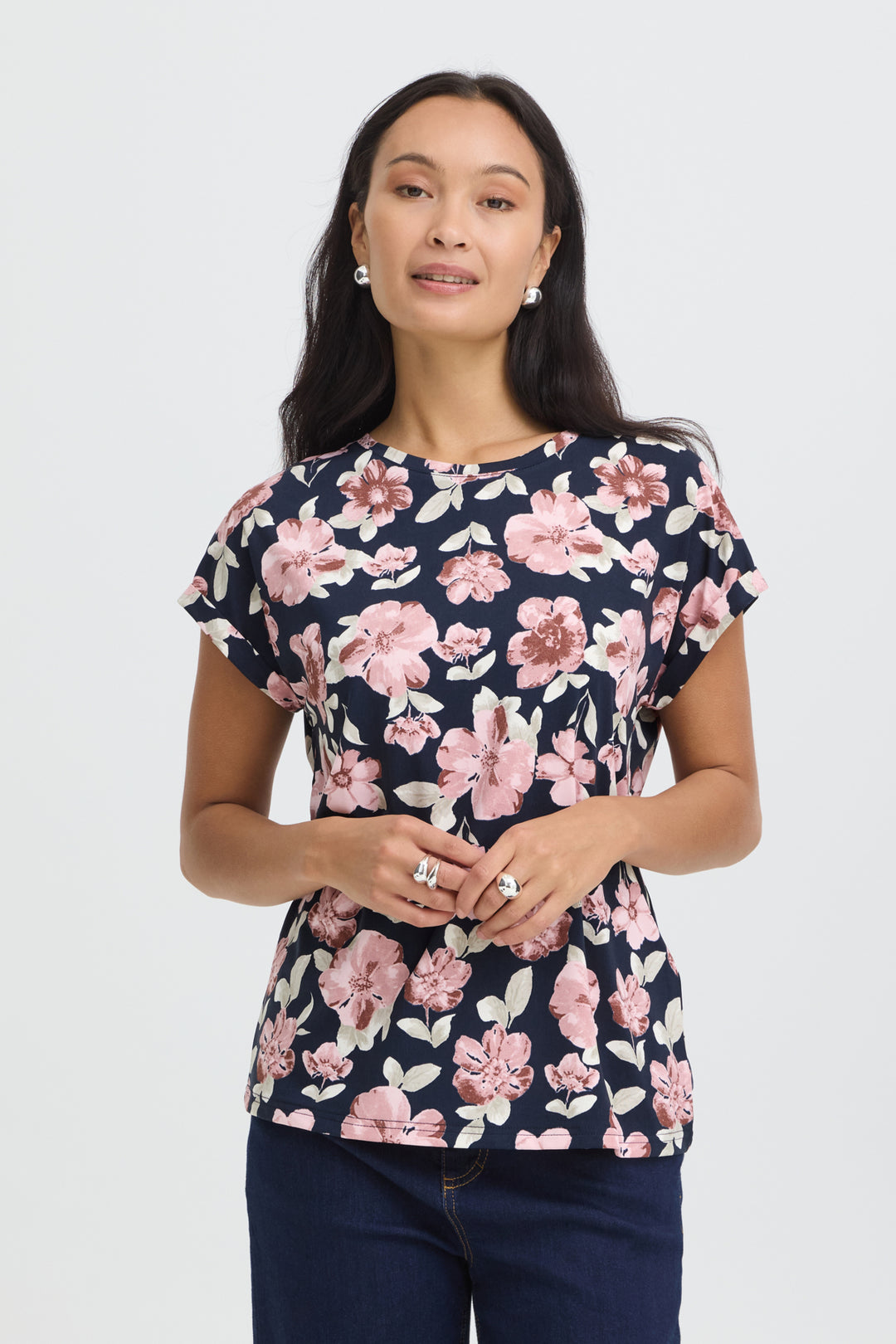 FRSEEN TEE 1 - PETAL POISE SALUTE