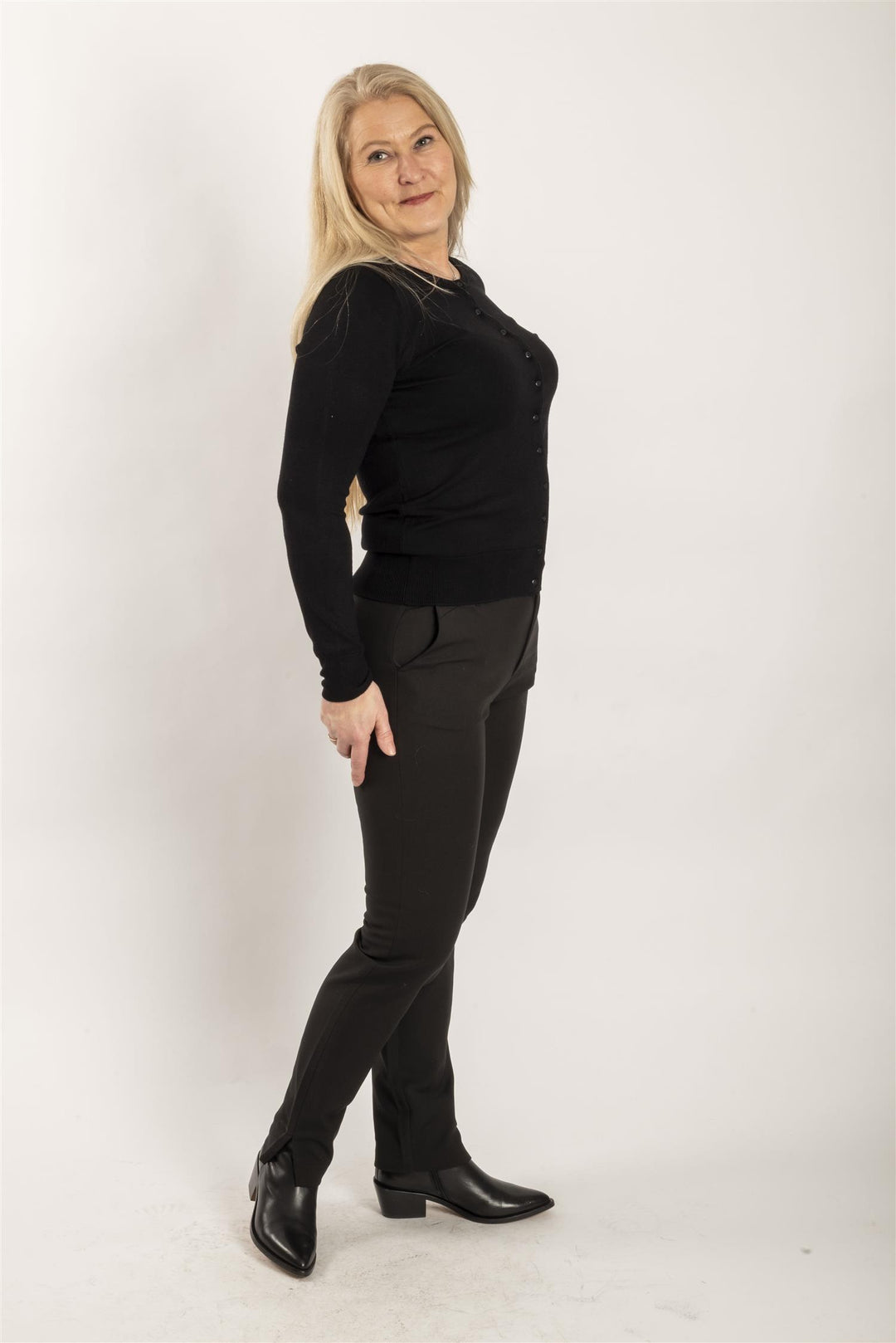 Zubasic 60 Cardigan - Black