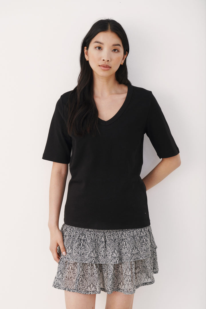 Ratansa T-shirt - Black