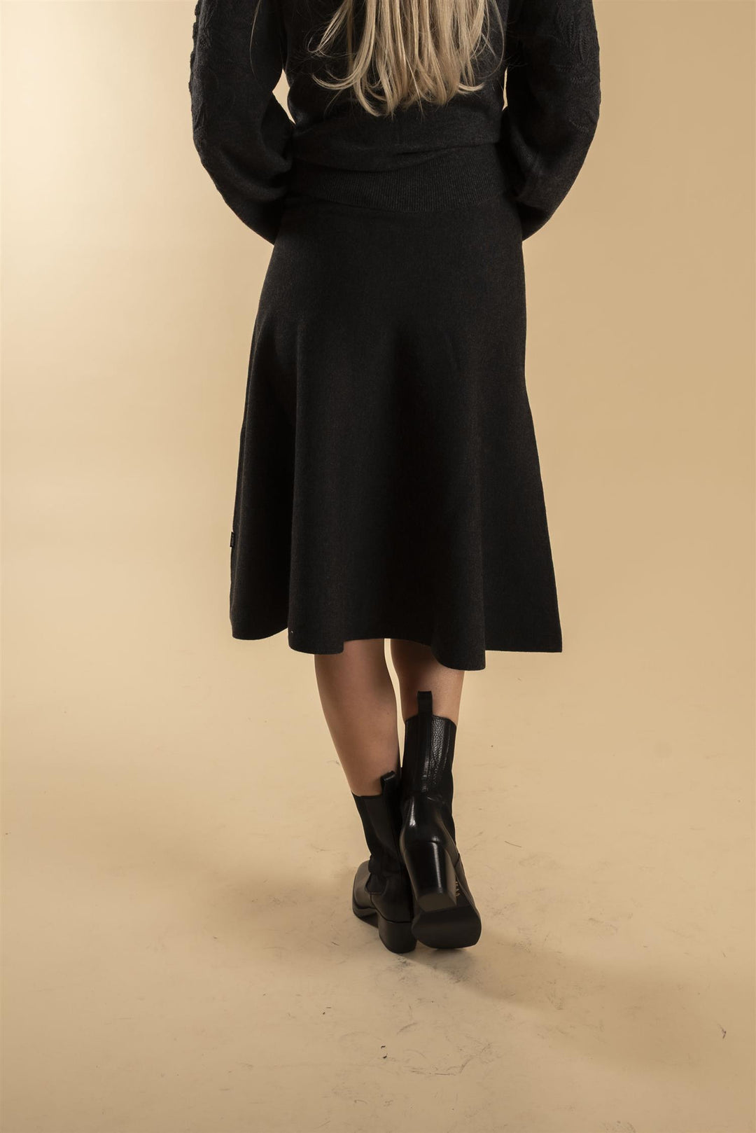 Darja Merino Skirt - Dark Grey