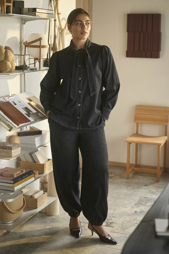 KCmally Denim Jeans - Raw blue denim