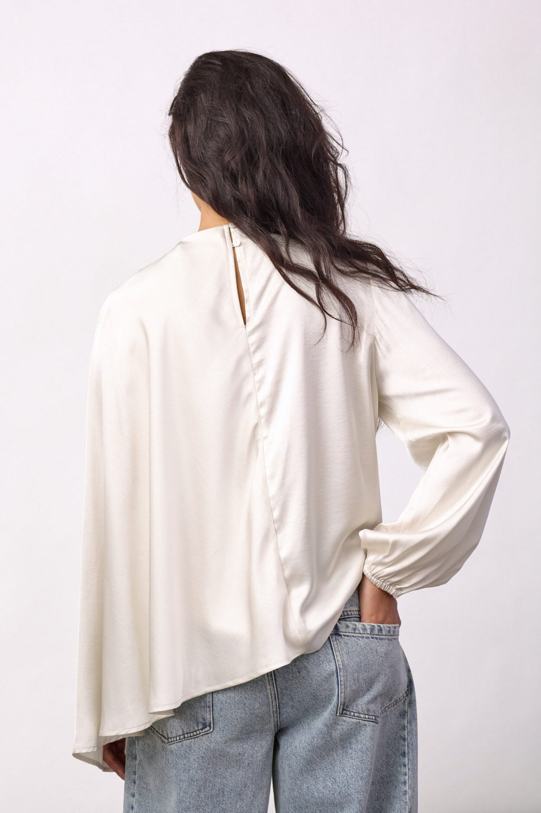 Idun Cape Blouse - OffWhite