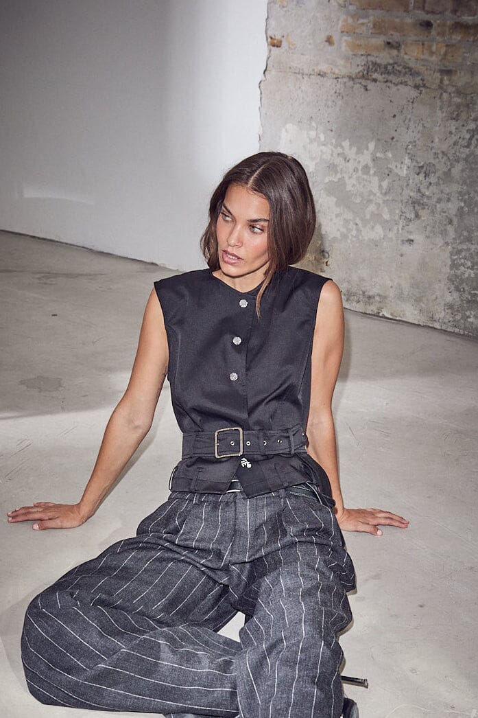 Rabi Belt Vest - Black