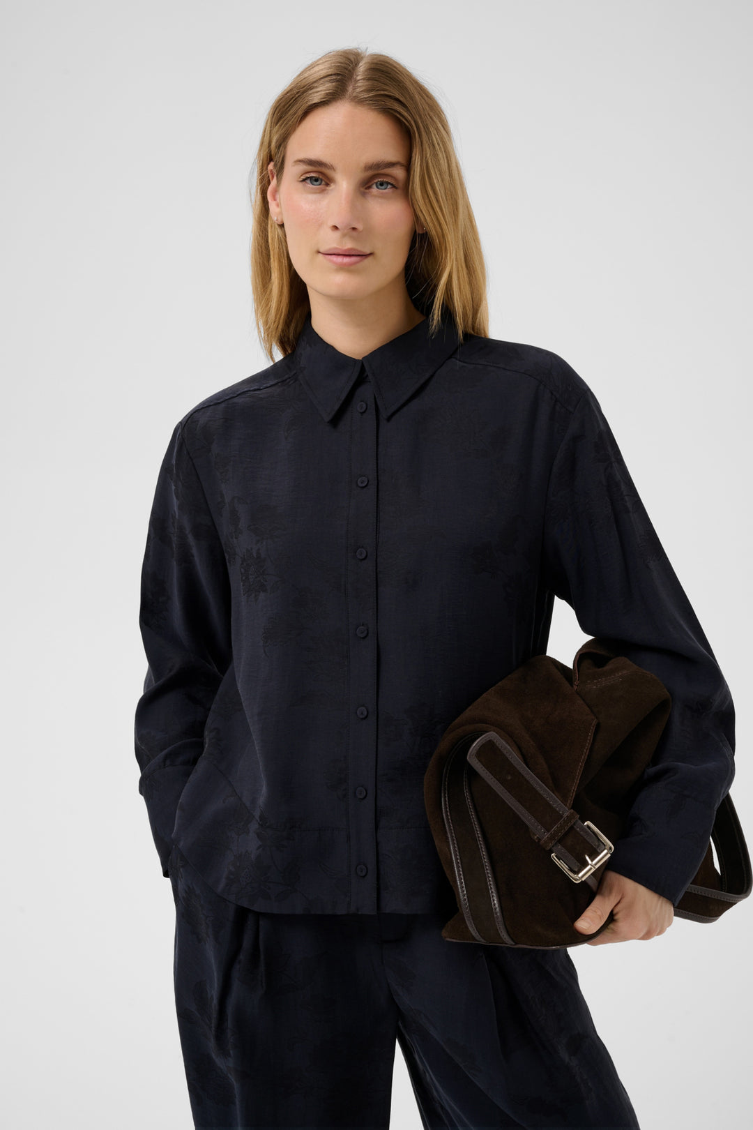 Carolla Shirt - Dark Navy Flower Jaquard