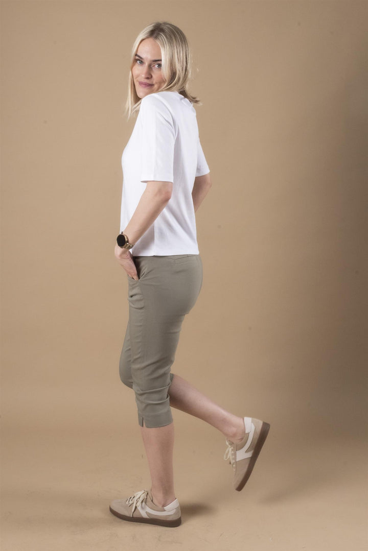 BYDIXI CAPRI PANTS - Vetiver