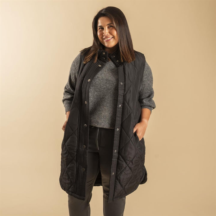 KCmalena Qouilted Waist Coat - Black deep