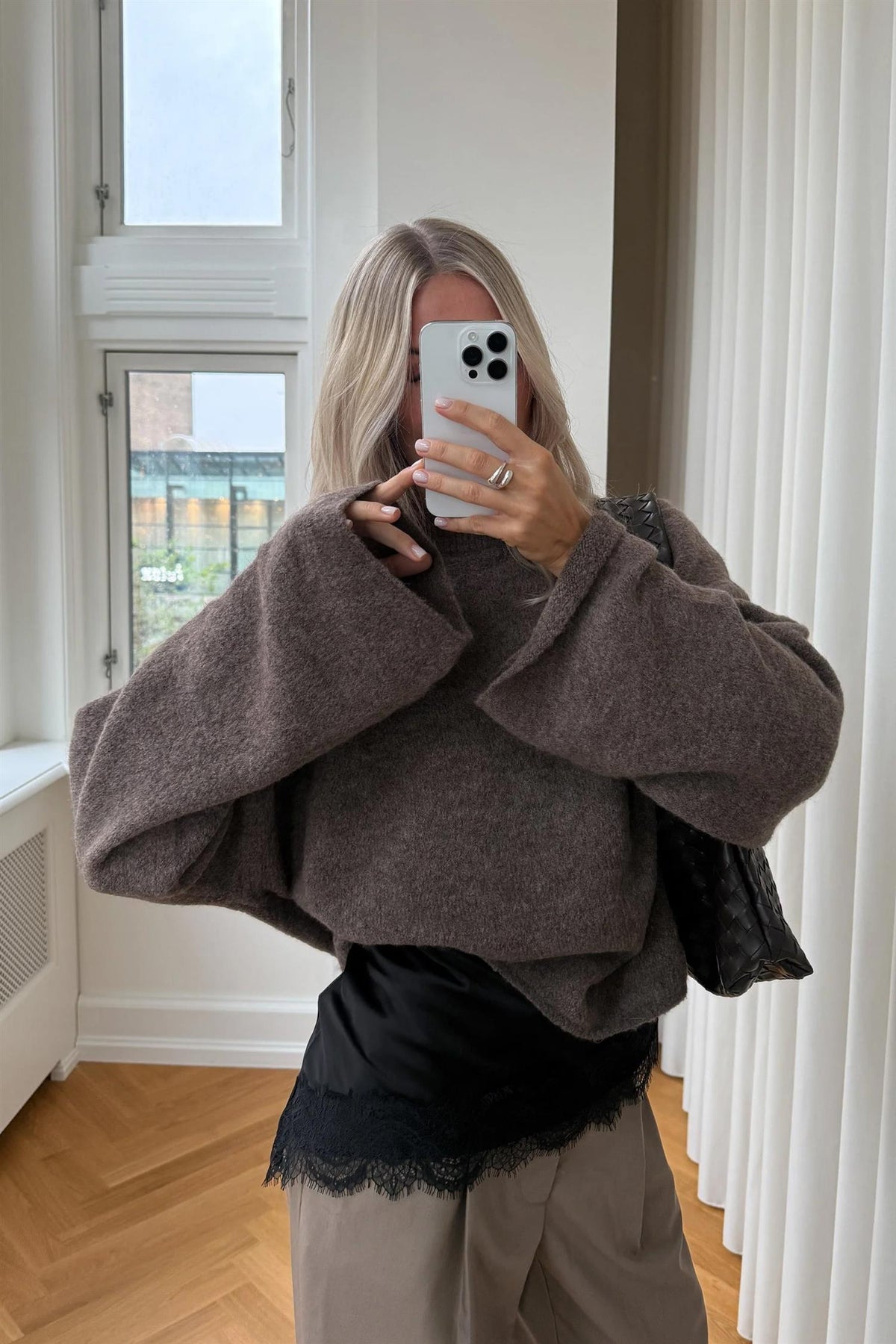 Lynzey Knit - Brown – Utsøkt
