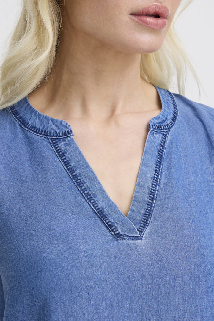 BYkosmo Sleeve Less Emrodery Shirt - Mid Blue Denim