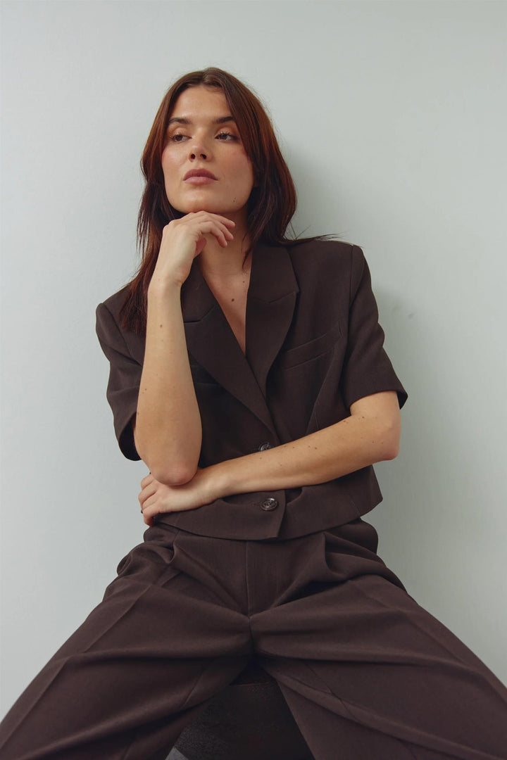 Leanne Crop Blazer - Chocolate