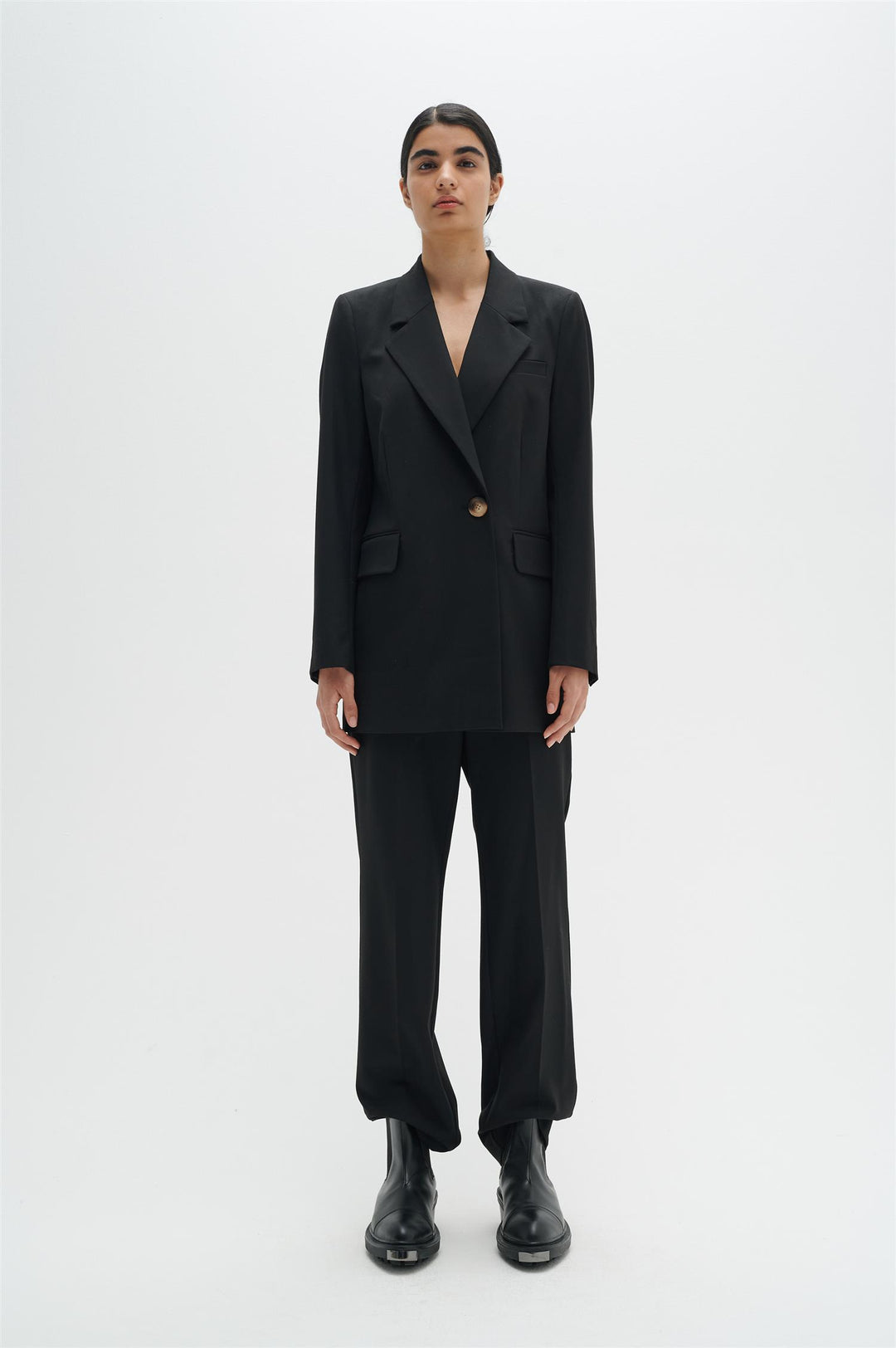 Veta Adian Bootcut Pant - Black