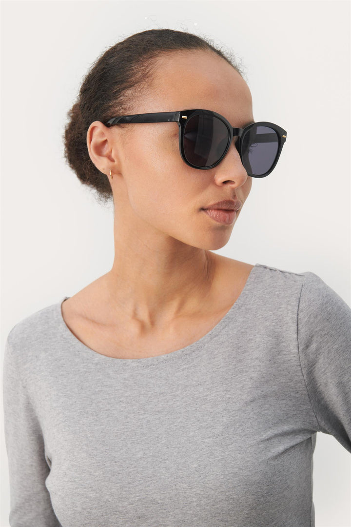 Narian Sunglasses - Black