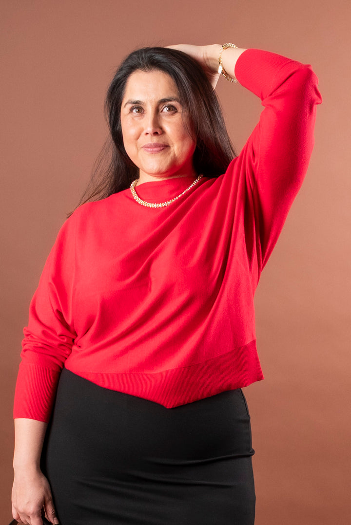 KClizzy Batwing Pullover - Crimson