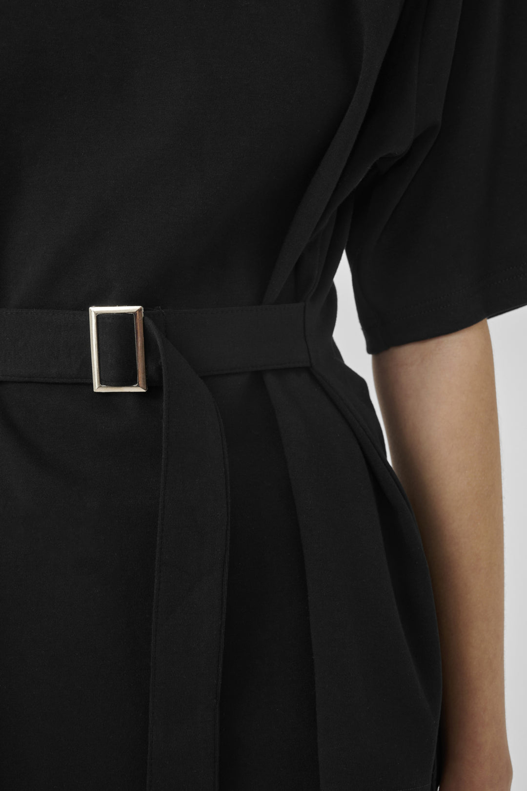 Apir Belt Tee - Black