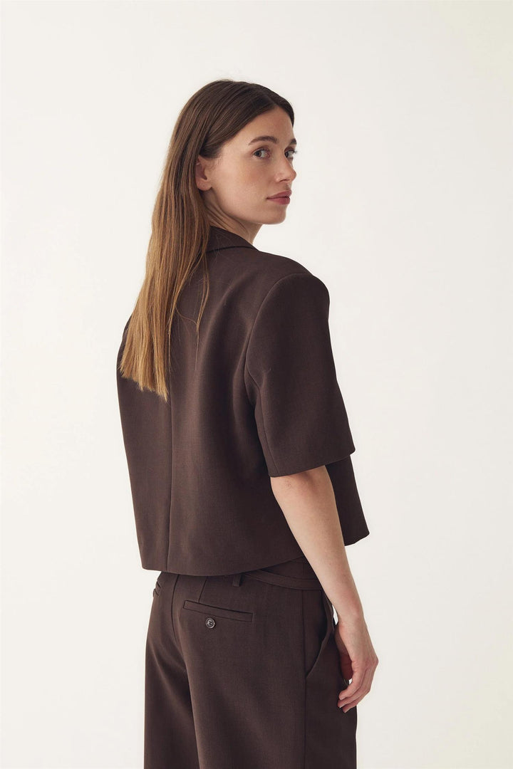 Leanne Crop Blazer - Chocolate