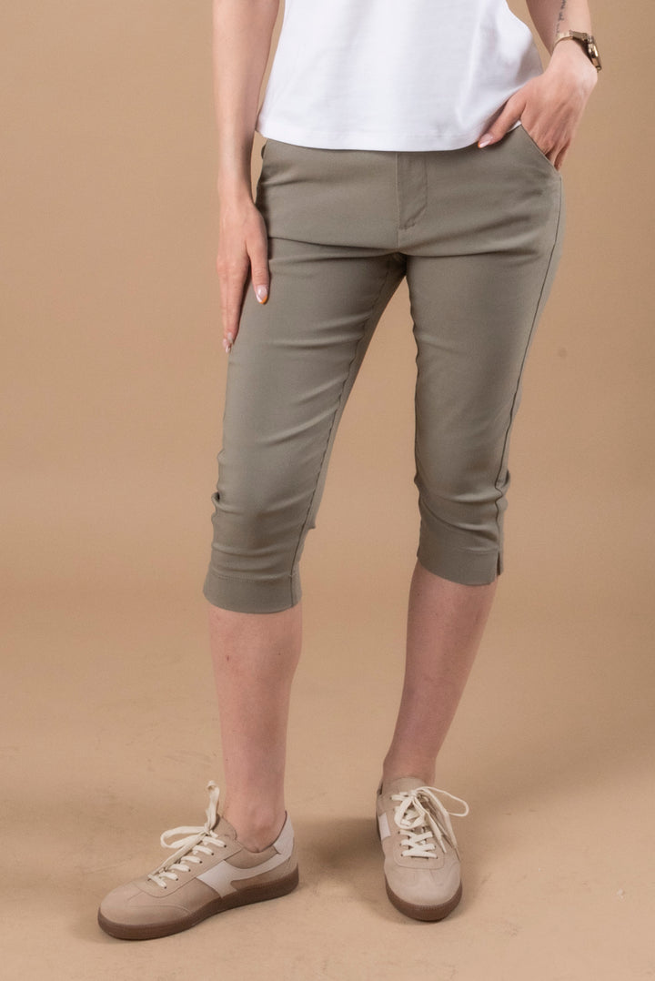 BYDIXI CAPRI PANTS - Vetiver