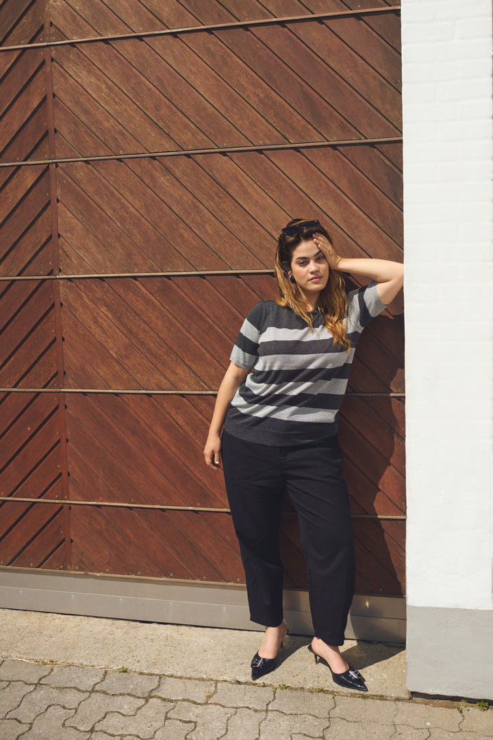 KCsakira Cropped Pants - Black Deep