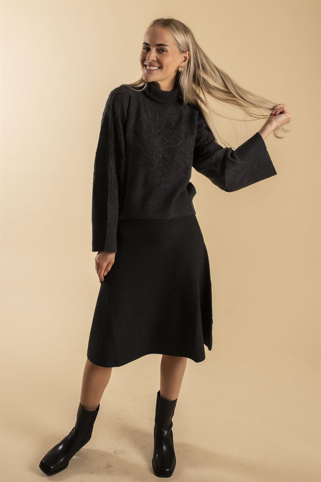 Darja Merino Skirt - Dark Grey