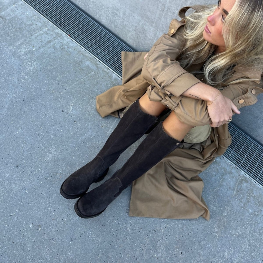 Feel The Faith Suede - Dark Brown