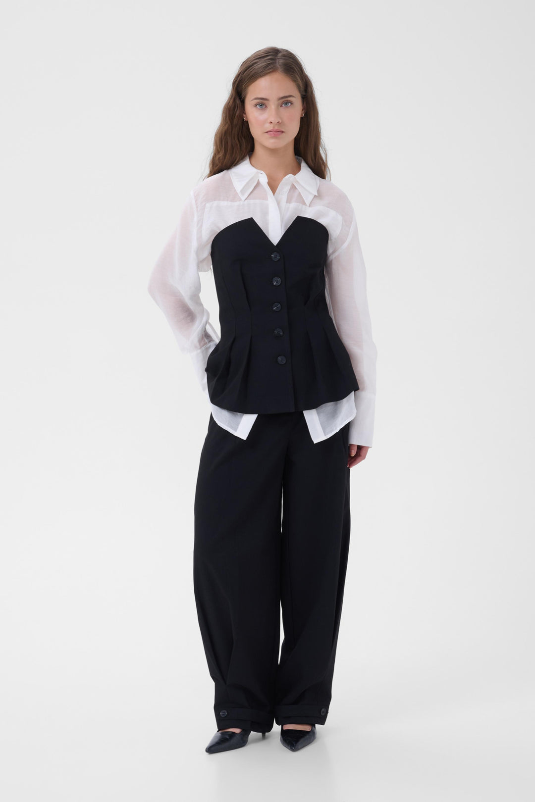 Evelina Barrel Pants - Black