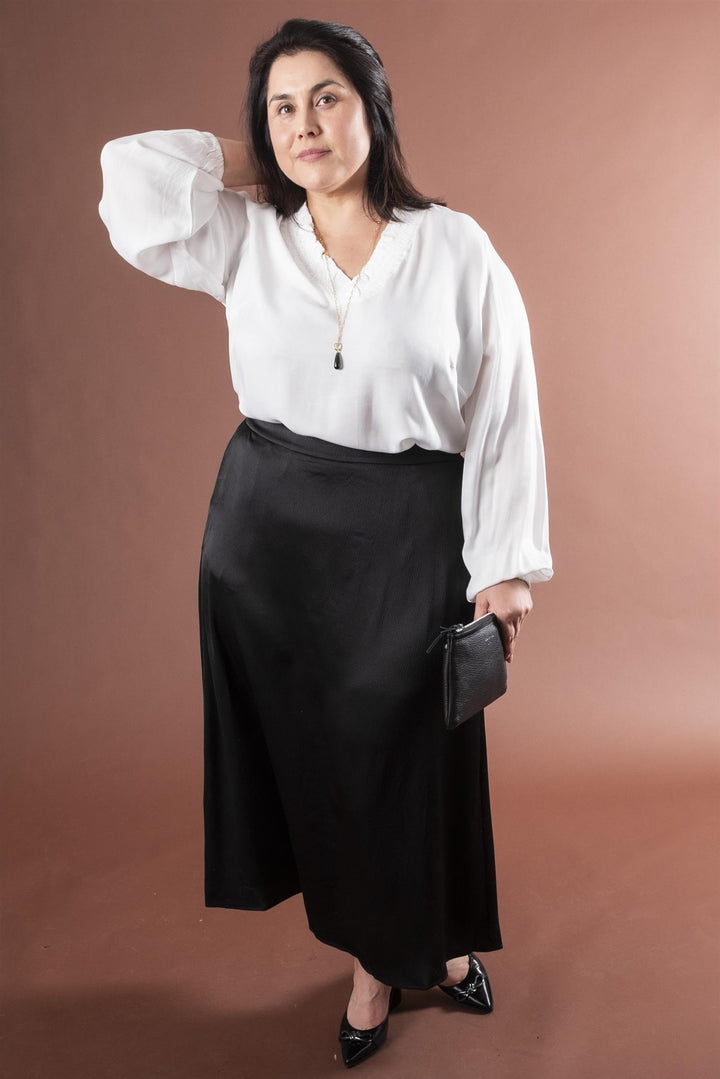 KCdina Skirt - Black Deep