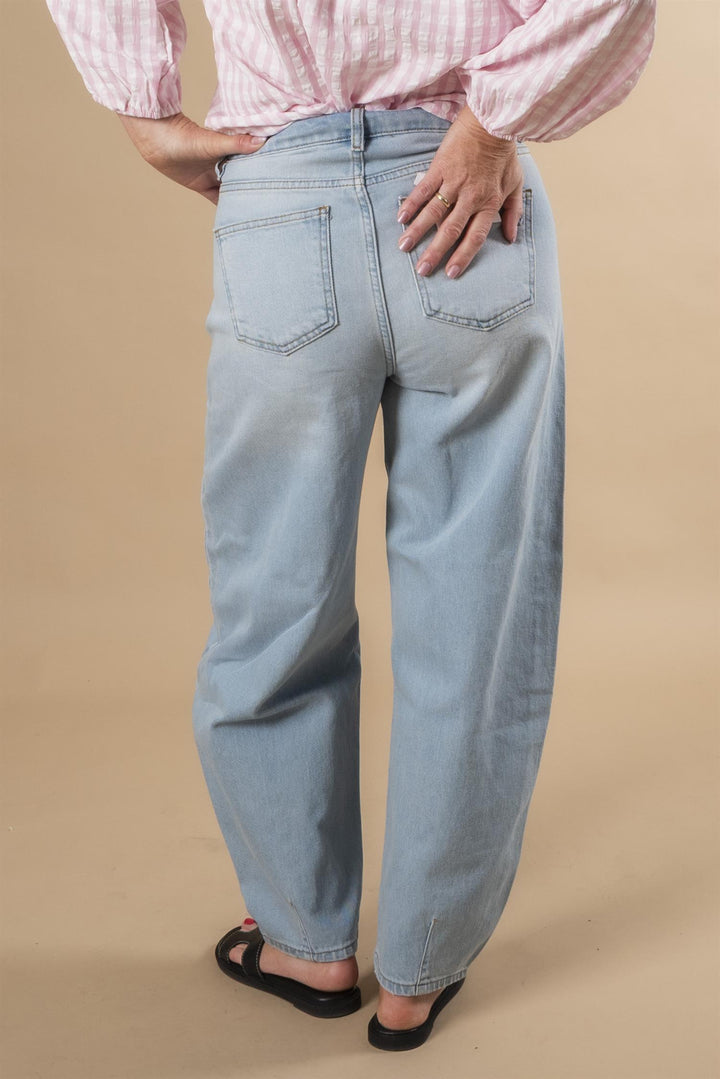 Lucy 139 Loose Barrel - Baby Blue Wash