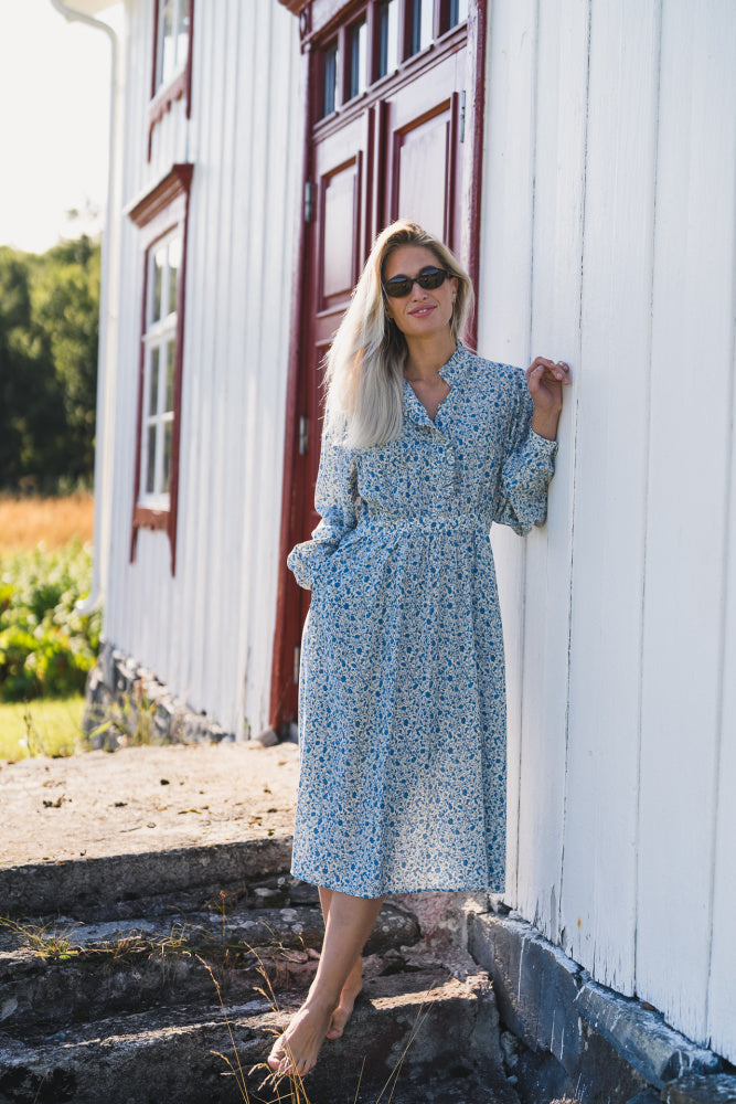 Astrid Midi Dress - Quiet Harbor Flower