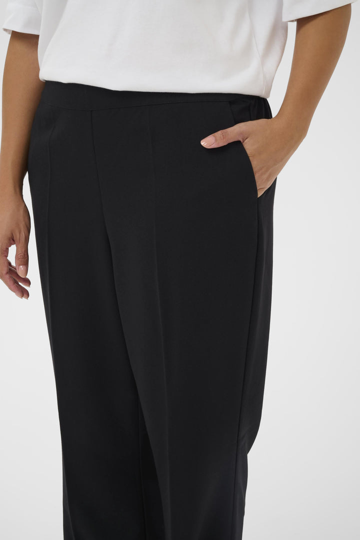 KCsakira Flared Pants - Black Deep
