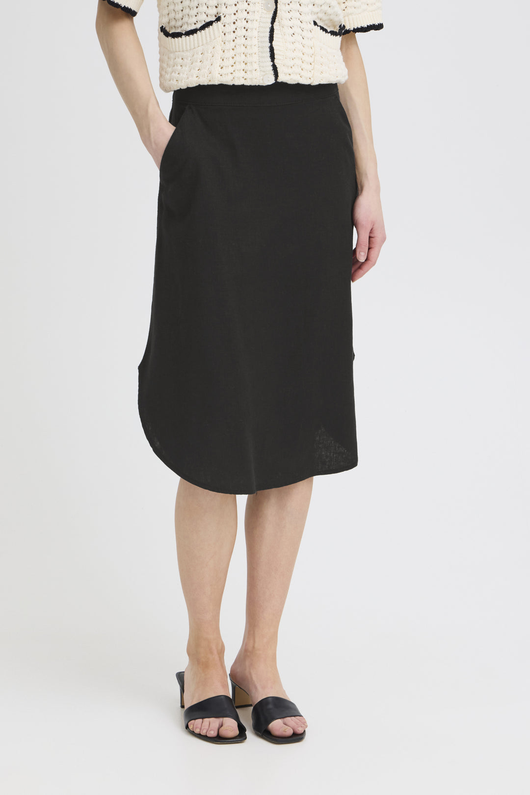 BYFALAKKA Midi Skirt - Black