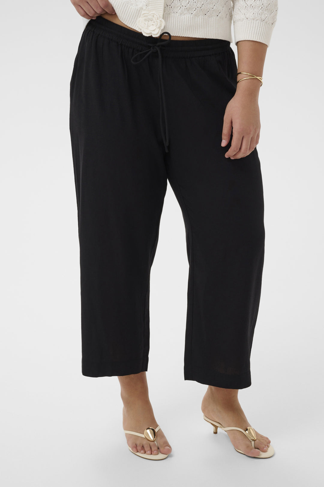 KCmille Cropped Pants - Black Deep