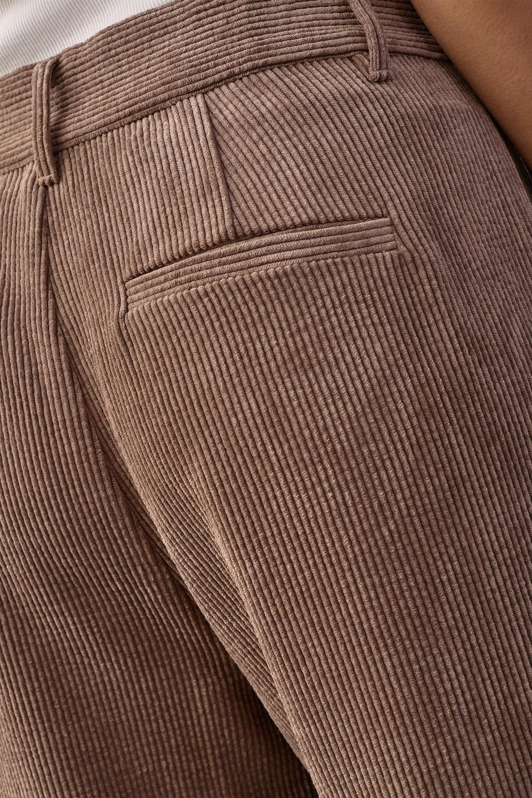 DaisyCC Cord Pant - Walnut