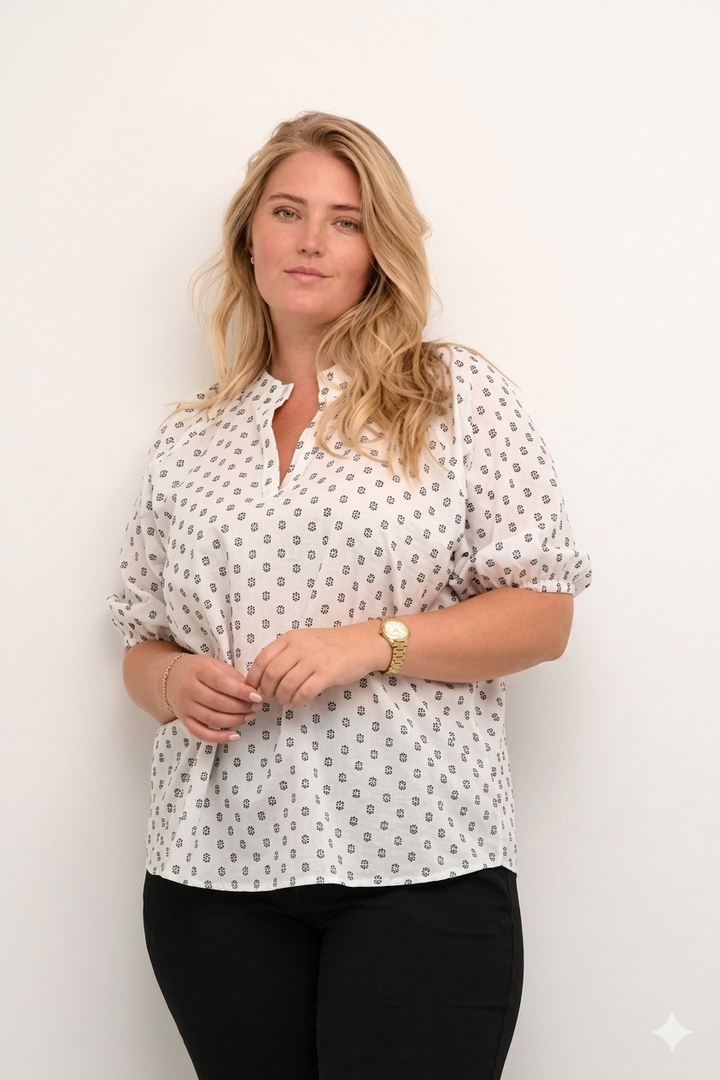KClanni Blouse - Offwhite / Black dobby