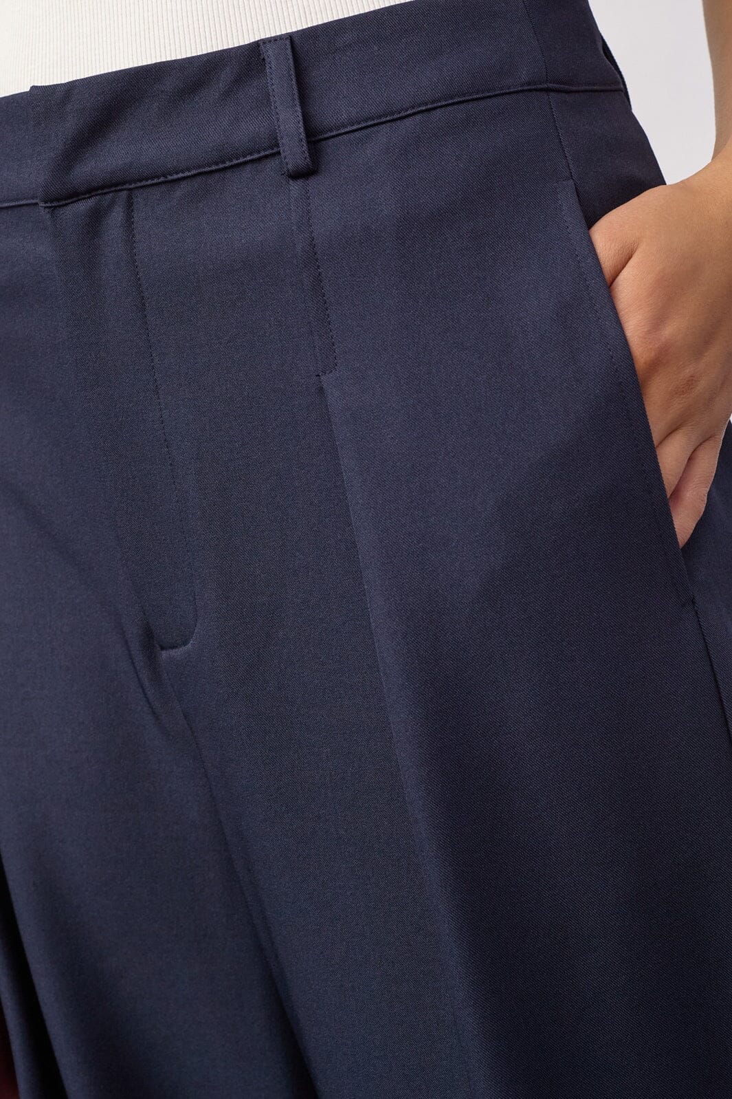 LunaCC Pleat Pant - Navy