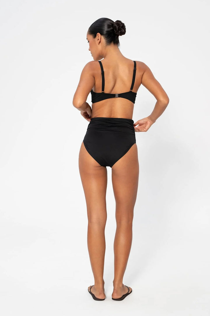 Chara Solid Bottom - Black