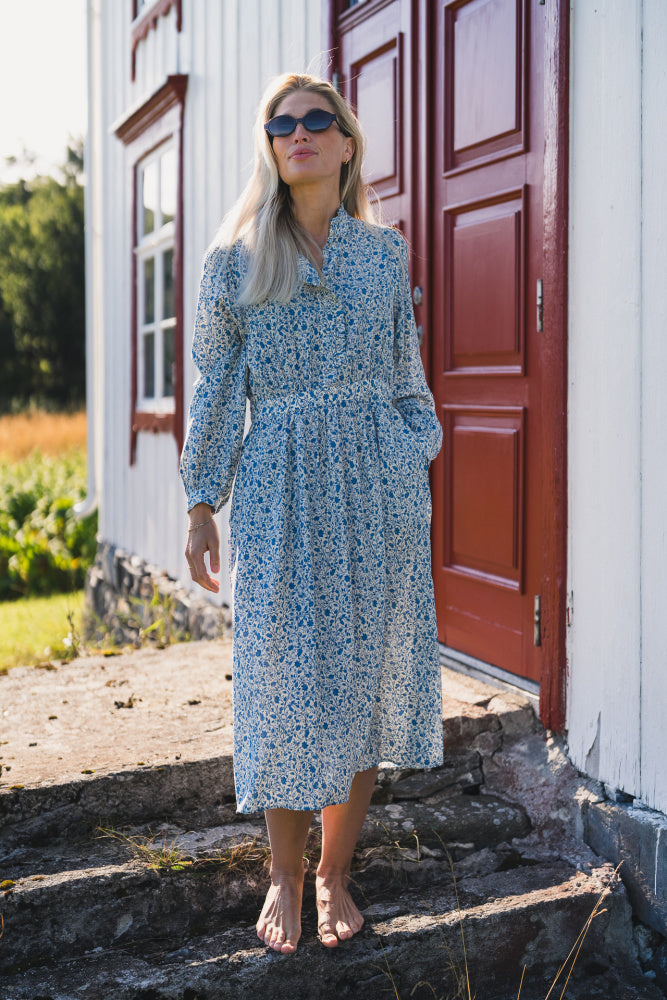 Astrid Midi Dress - Quiet Harbor Flower