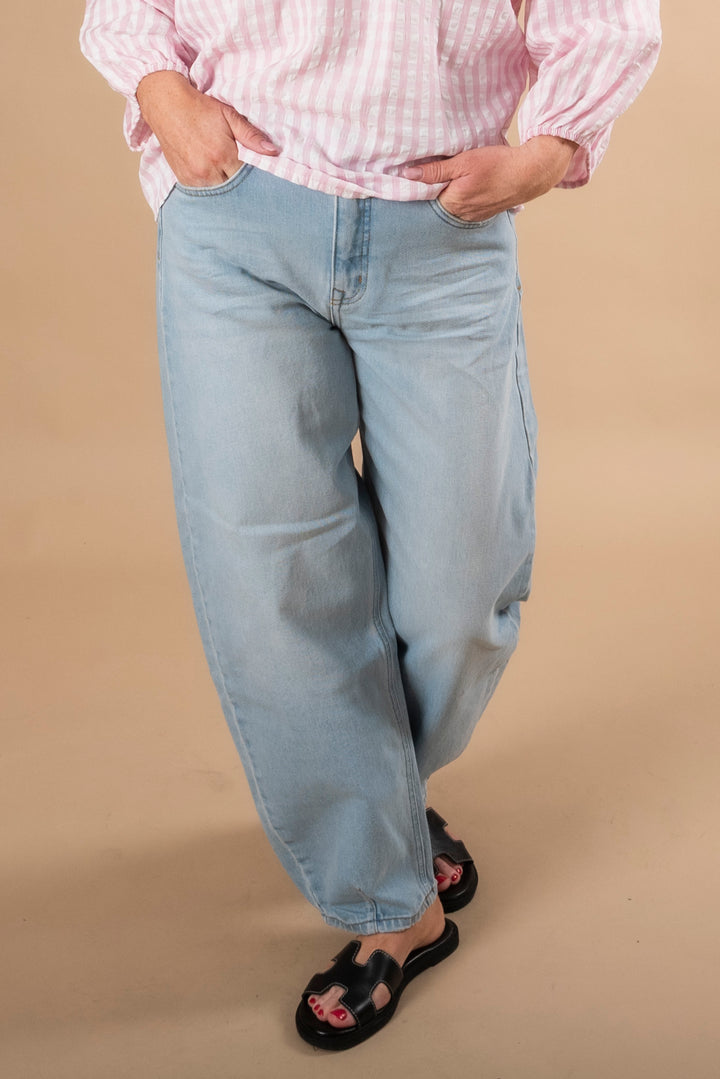 Lucy 139 Loose Barrel - Baby Blue Wash