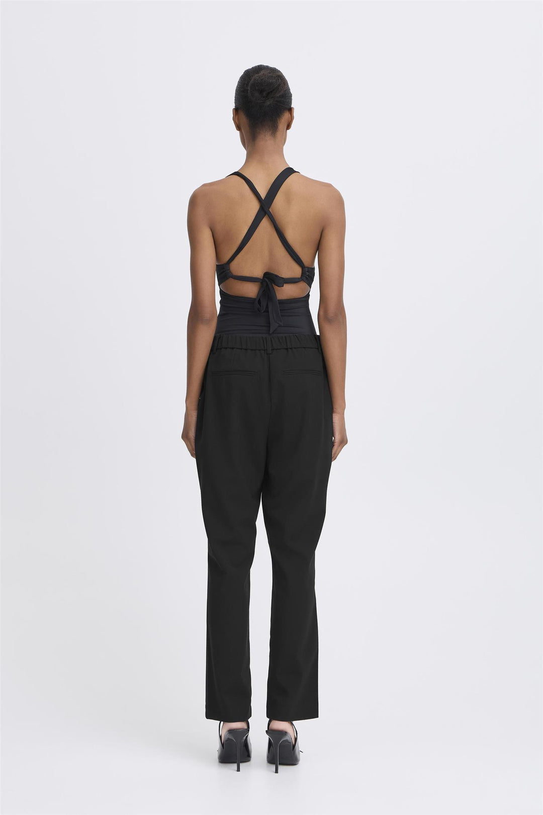BYDANTA STRAIGTH PANTS - Black
