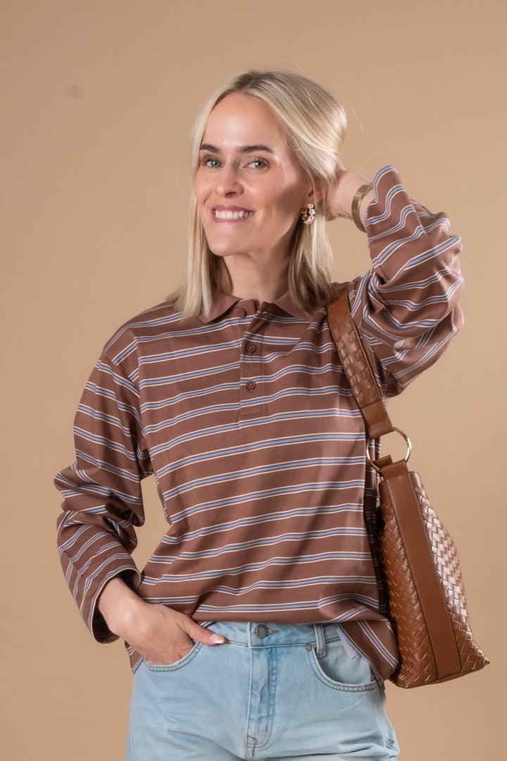 FIKKIA POLO T-SHIRT - CHOCOLATE MALT TRIPLE STRIPE