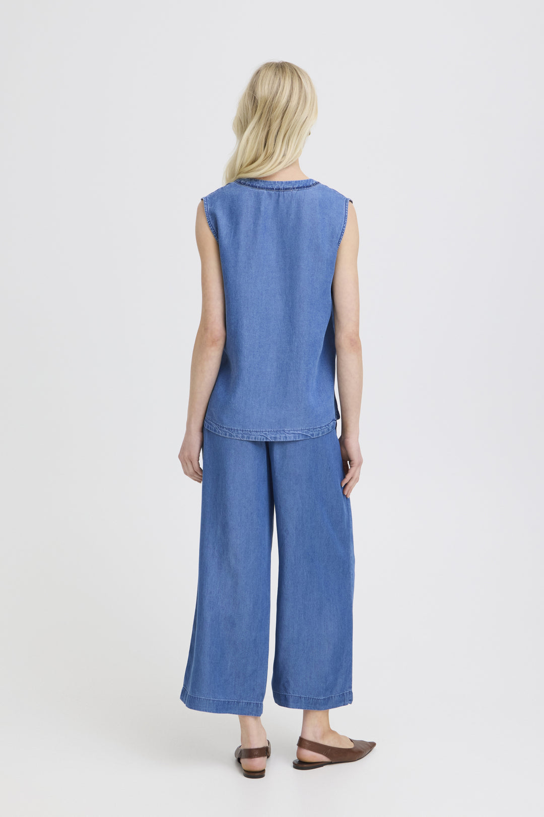 BYkosmo Sleeve Less Emrodery Shirt - Mid Blue Denim