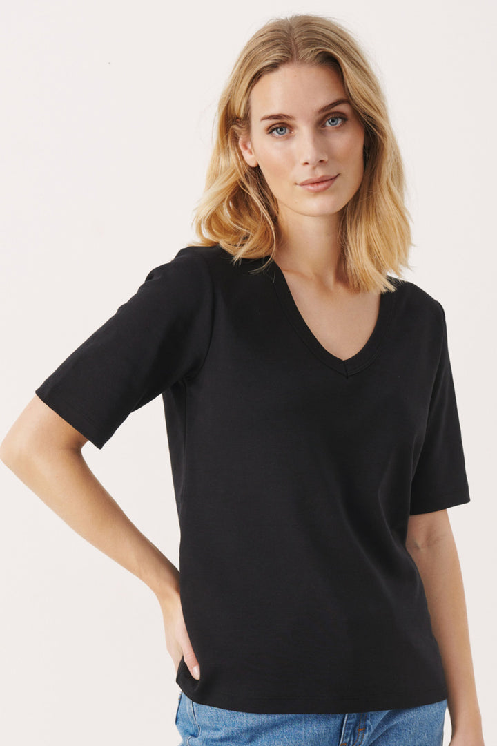 Ratansa T-shirt - Black